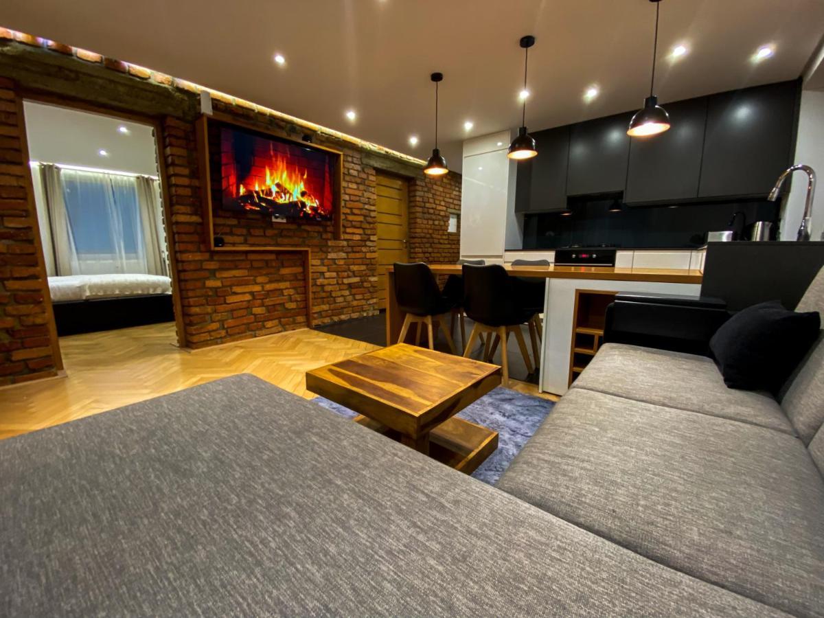 Luxury Apartment In The City Centre โกชิเซ ภายนอก รูปภาพ